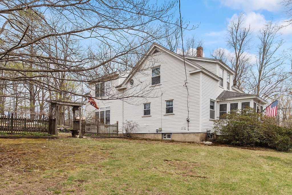 346 Townsend Rd