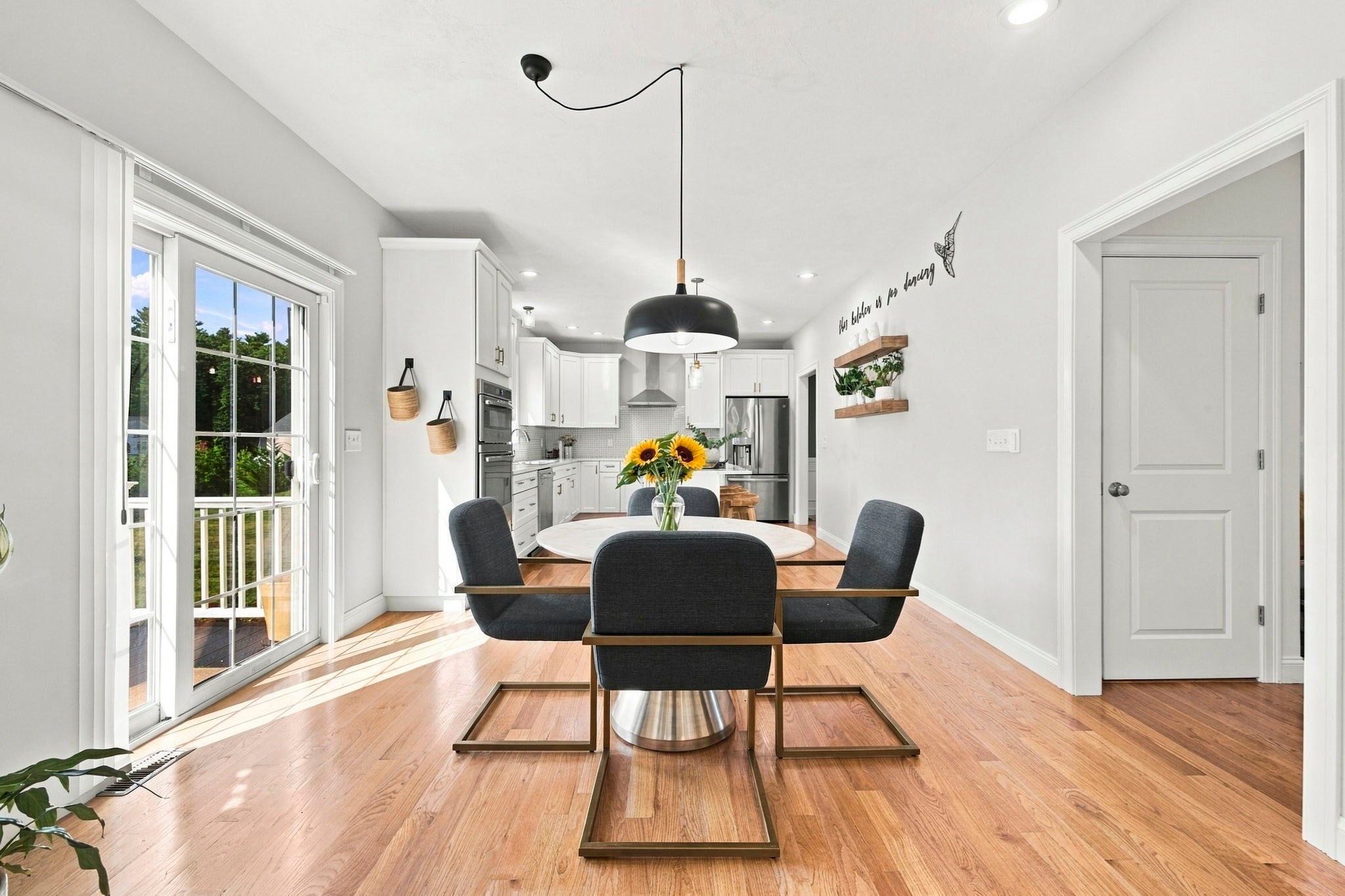 2 Edward Dr, Littleton, MA Photo #8