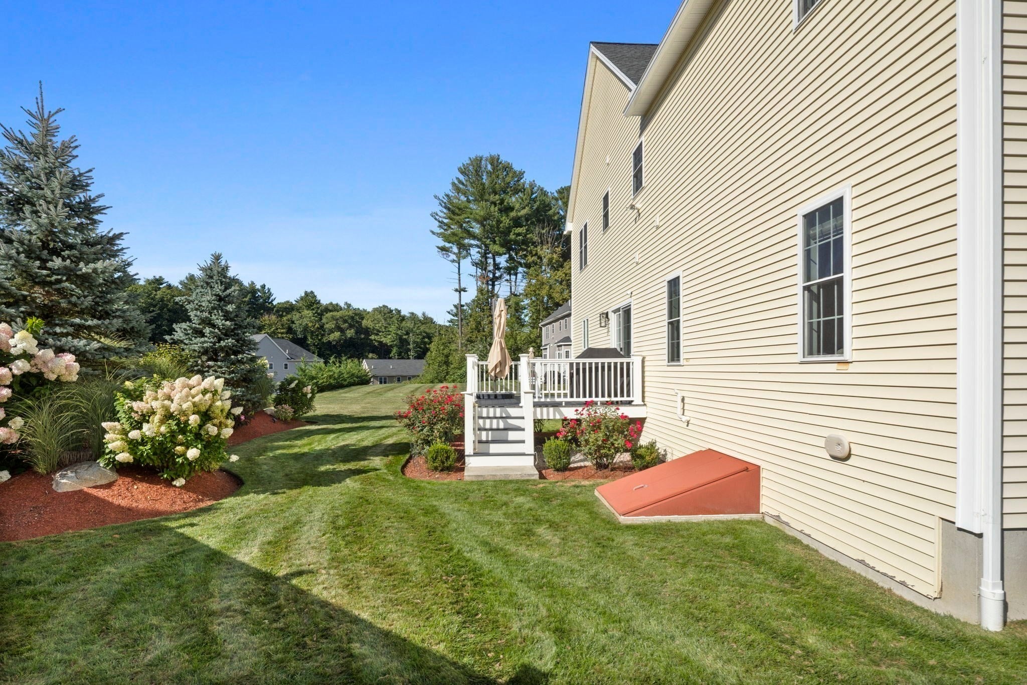 2 Edward Dr, Littleton, MA Photo #38