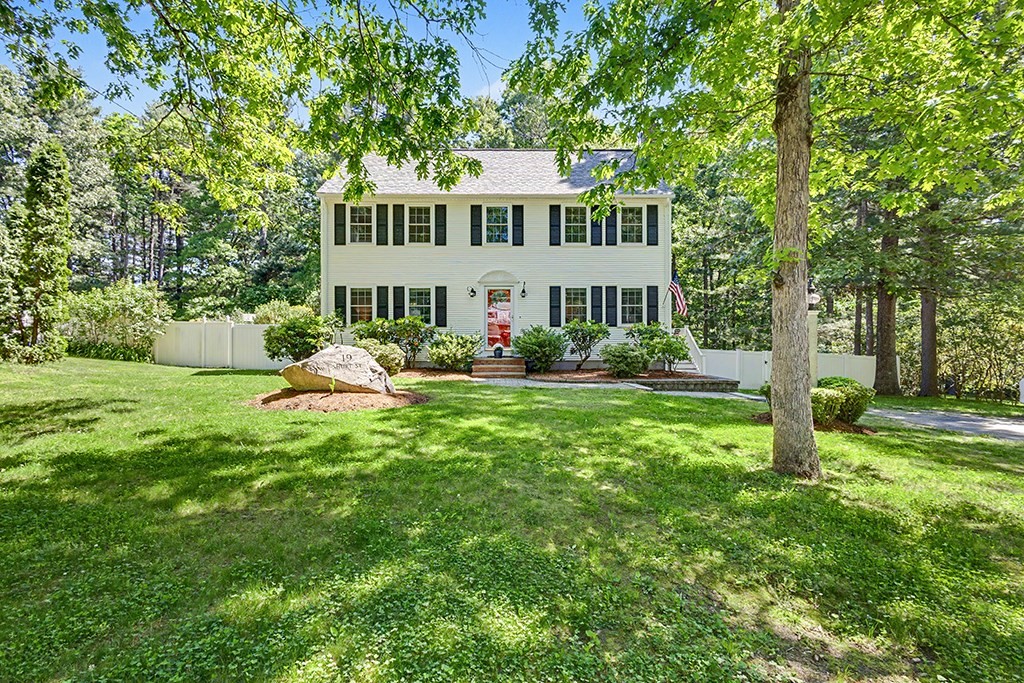 19 Short St