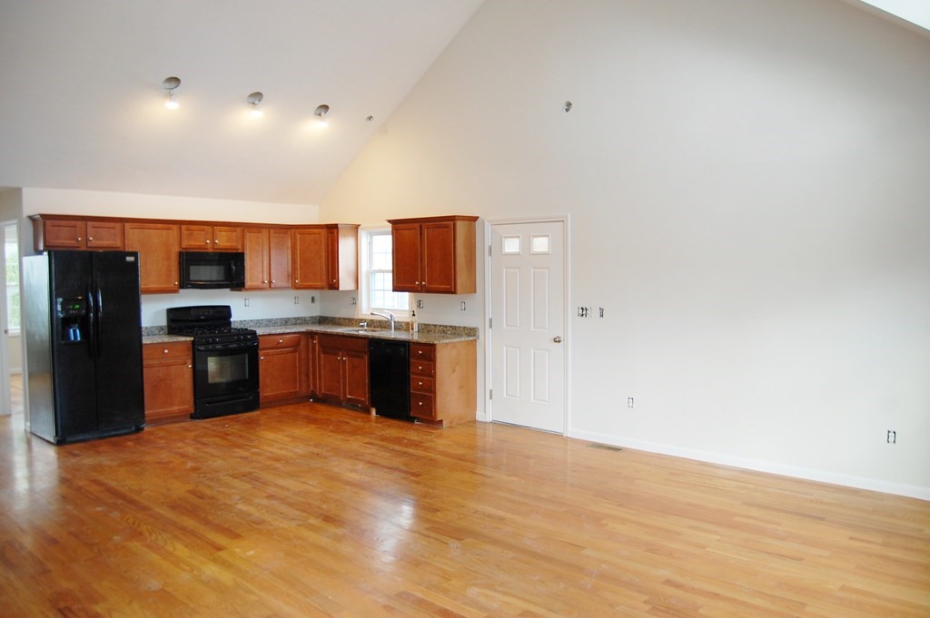 3 Merrimac Way I