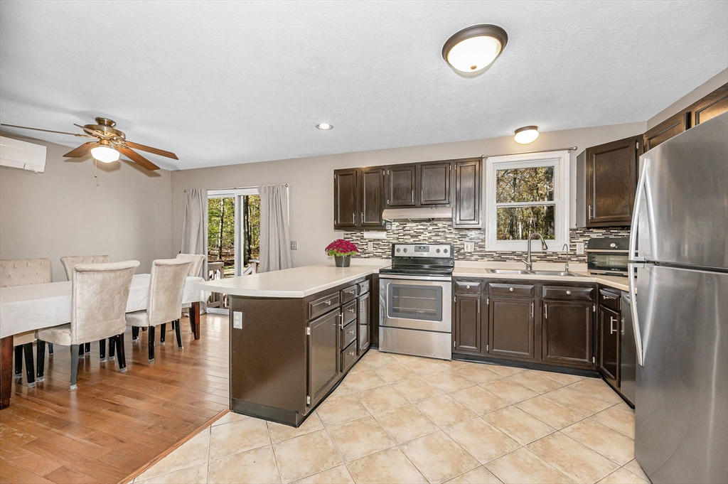 38 Pine Ridge Dr