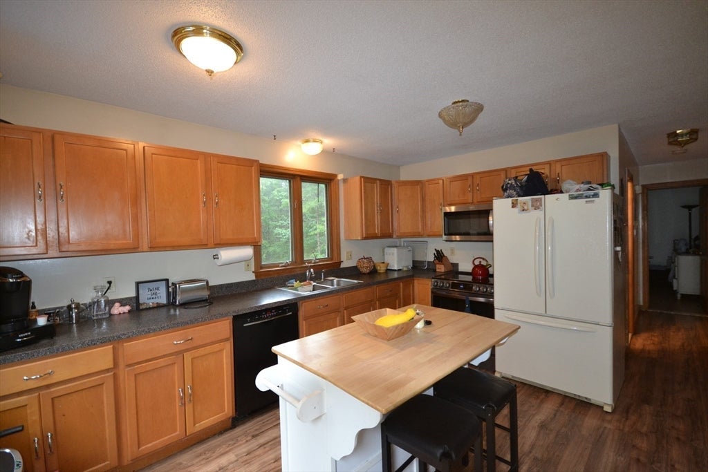 334 Stafford Rd, Monson, MA, 334 Stafford Rd, Monson, MA Photo #8