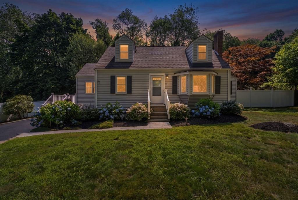 63 Conlyn Ave