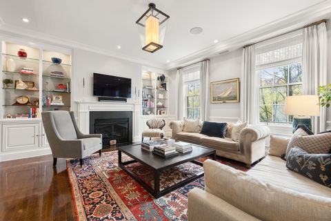 413-415 Commonwealth Ave 5 Boston MA 02215