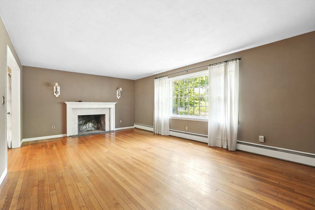 10 Brookmont Dr