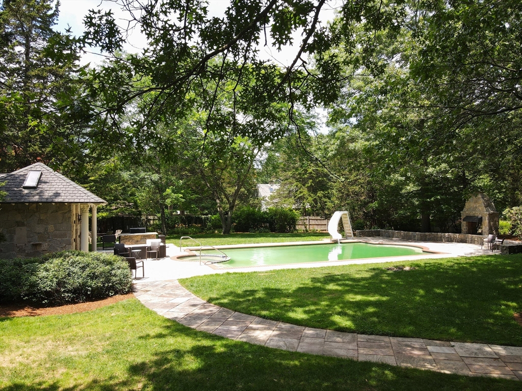 55 Parkwood Drive, Milton, MA Photo #41