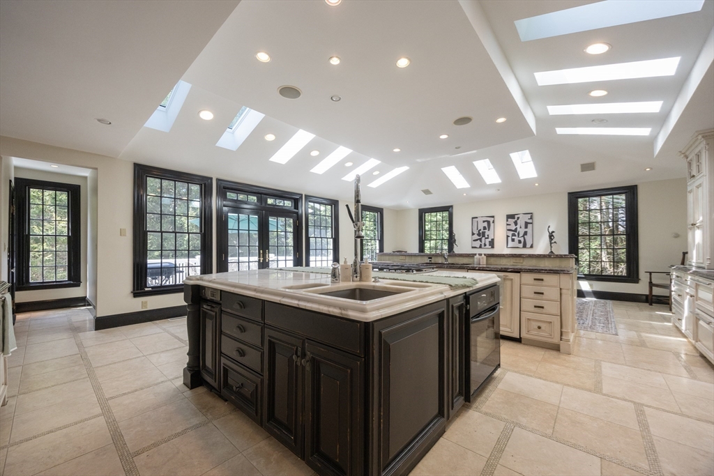 55 Parkwood Drive, Milton, MA Photo #16