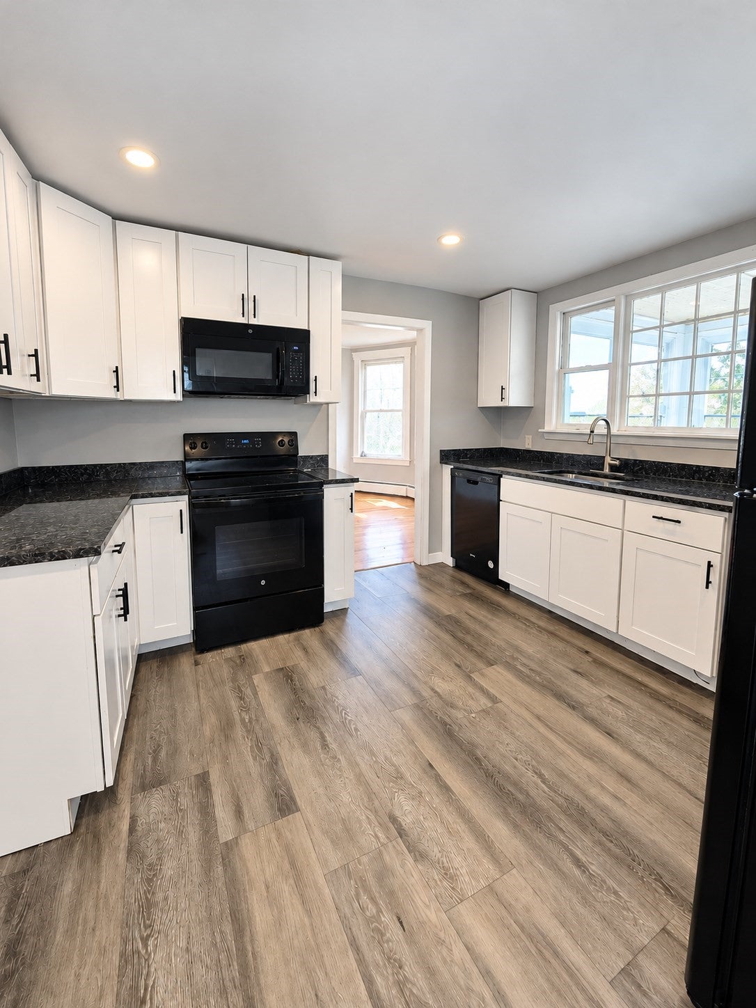 12 Lincoln St #2, Haverhill, MA Photo #1