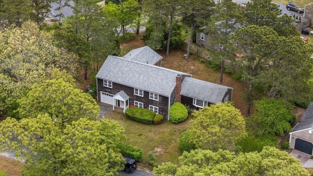4 Freeman Rd