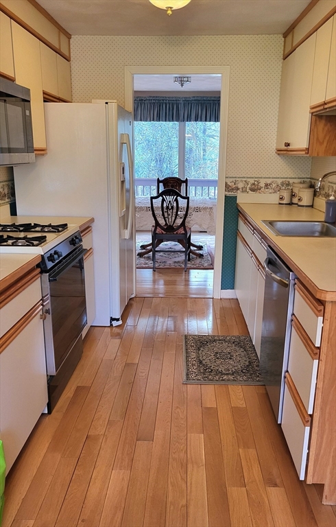 15 Iris Way 27