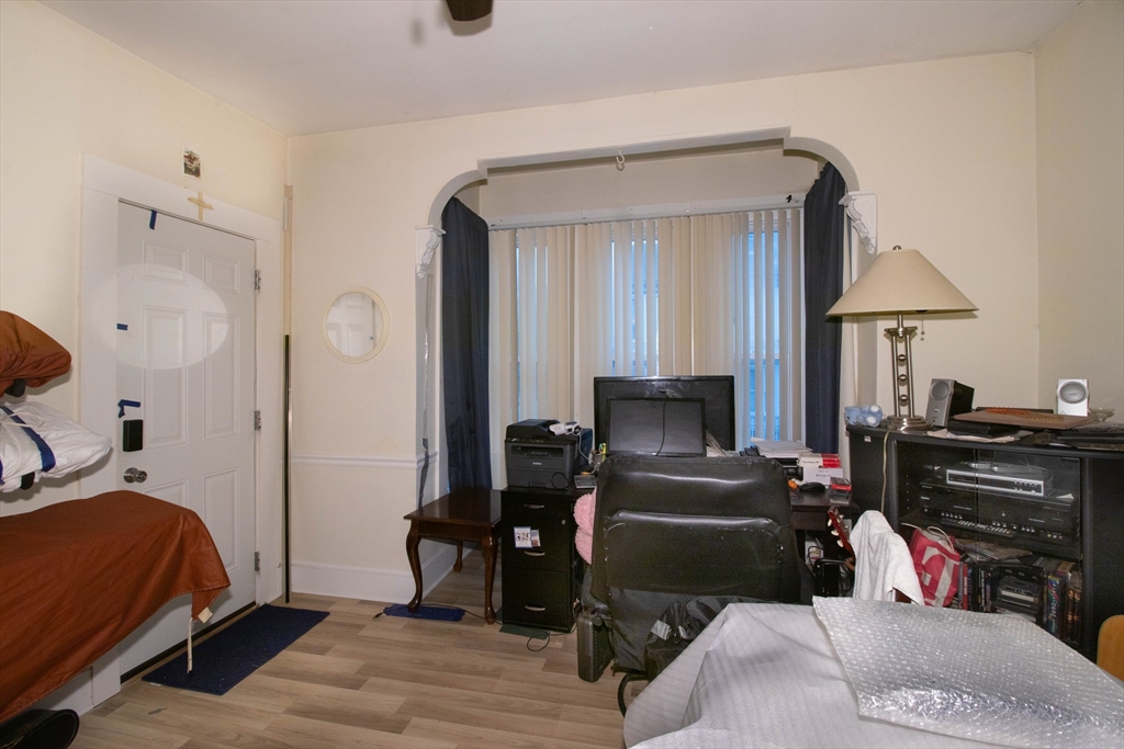 19 Glenwood St, Brockton, MA Photo #10