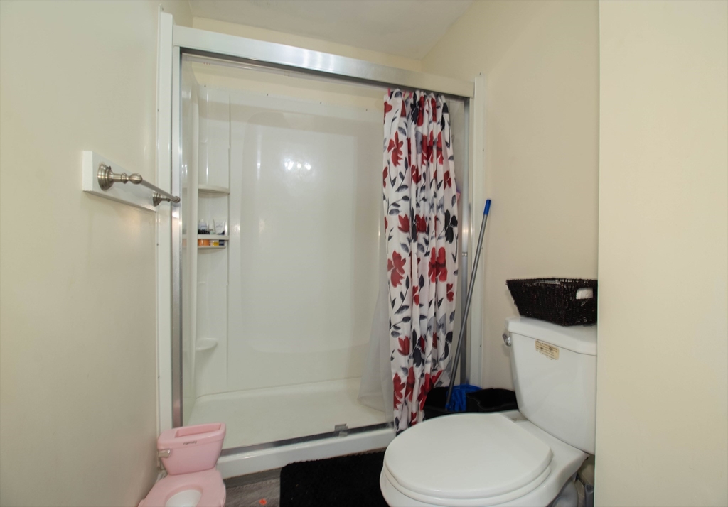 19 Glenwood St, Brockton, MA Photo #19
