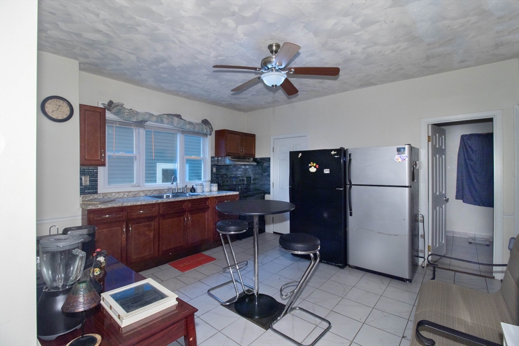19 Glenwood St, Brockton, MA Photo #4