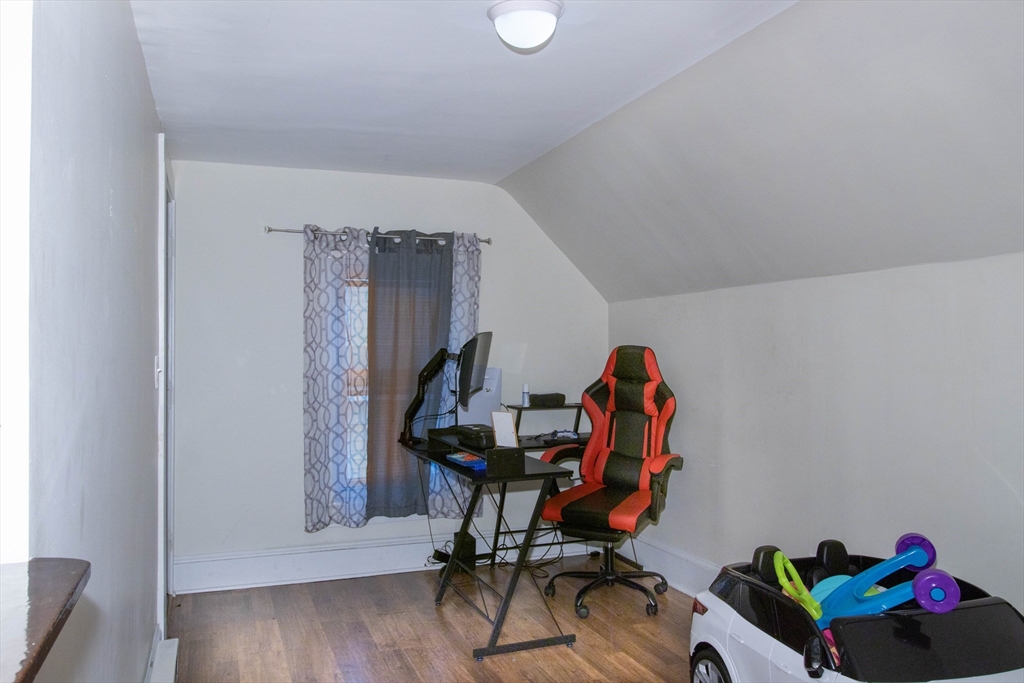 19 Glenwood St, Brockton, MA Photo #24