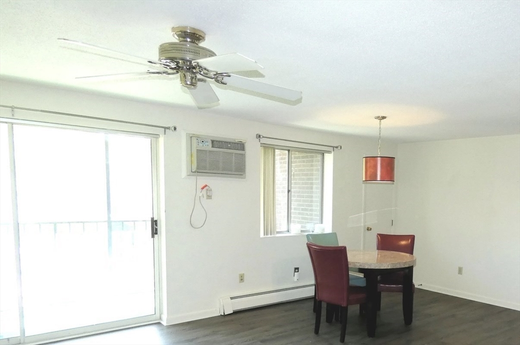 68 Main St. 44C