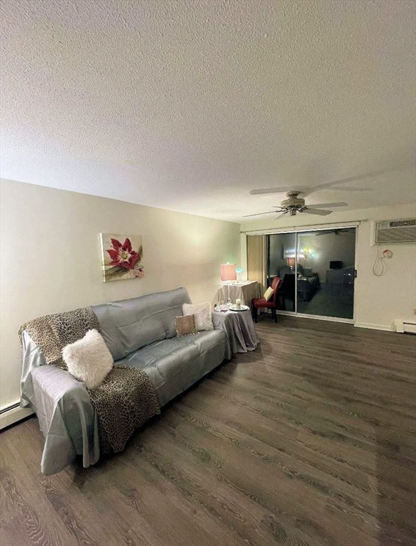 68 Main St. 44C