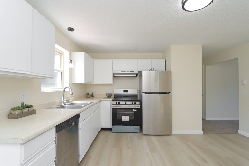 83 Mckinstry Ave