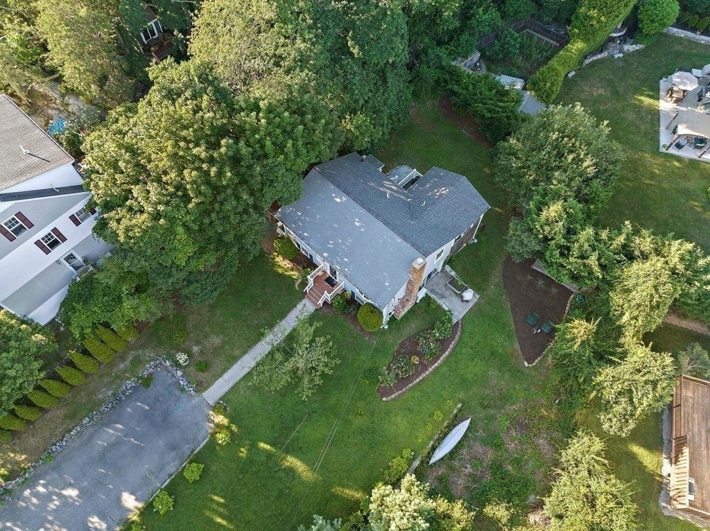 36 Barnstable Rd