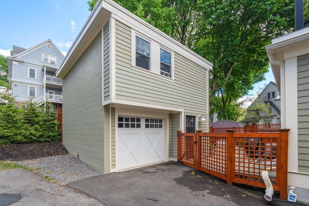 9 Bartlett Cres #1, Brookline, MA, 9 Bartlett Cres #1, Brookline, MA Photo #25
