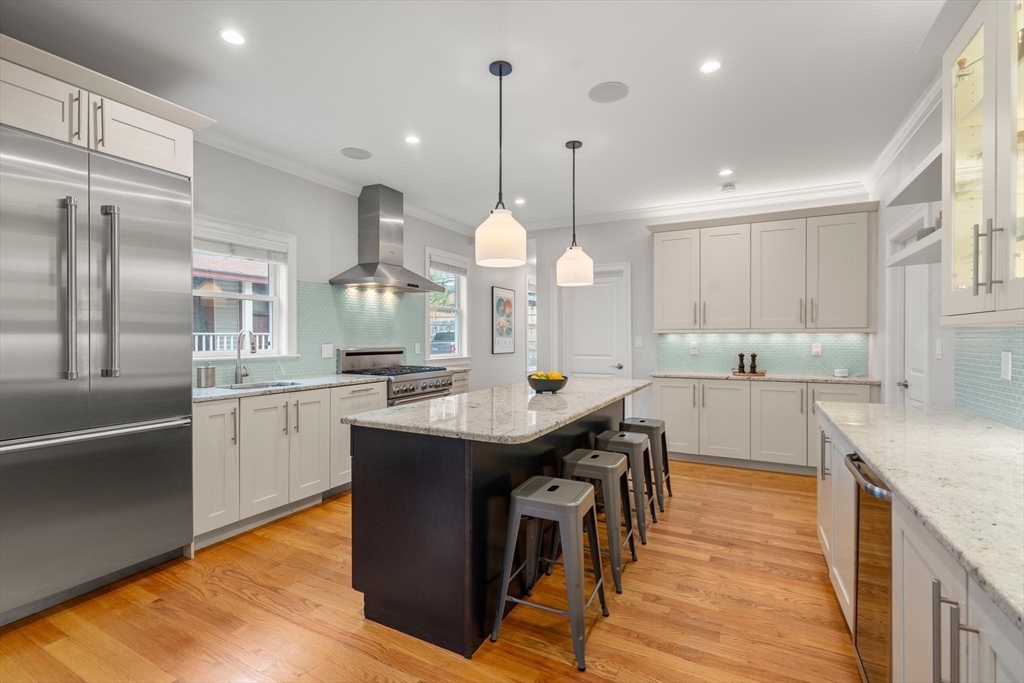 9 Bartlett Cres #1, Brookline, MA, 9 Bartlett Cres #1, Brookline, MA Photo #3