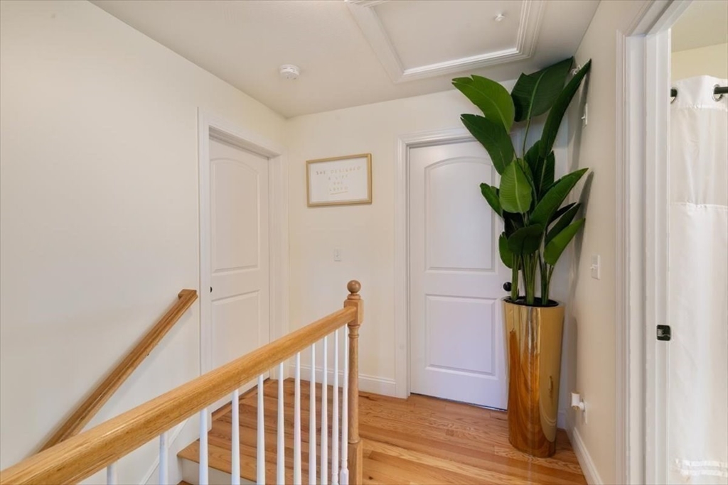 Haverhill, Massachusetts 01835, United States, 3 Bedrooms Bedrooms, ,3 BathroomsBathrooms,Residential,Active,118725