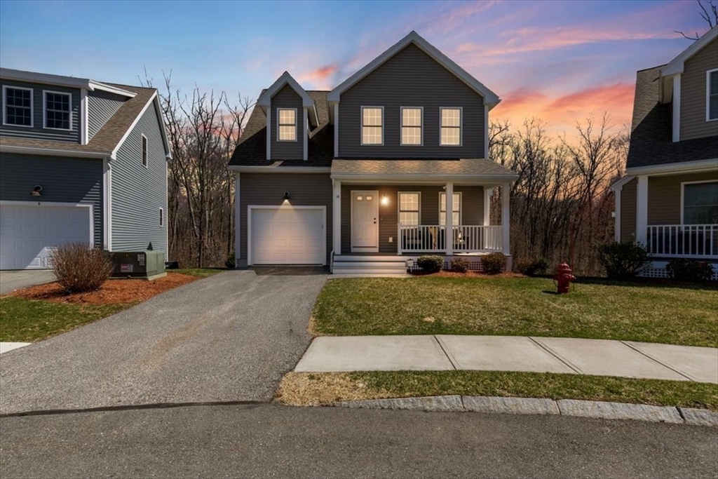 Haverhill, Massachusetts 01835, United States, 3 Bedrooms Bedrooms, ,3 BathroomsBathrooms,Residential,Active,118725