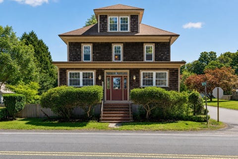 Photo of 594 Slocum Rd, Dartmouth, MA 02747 (MLS # 73548562)
