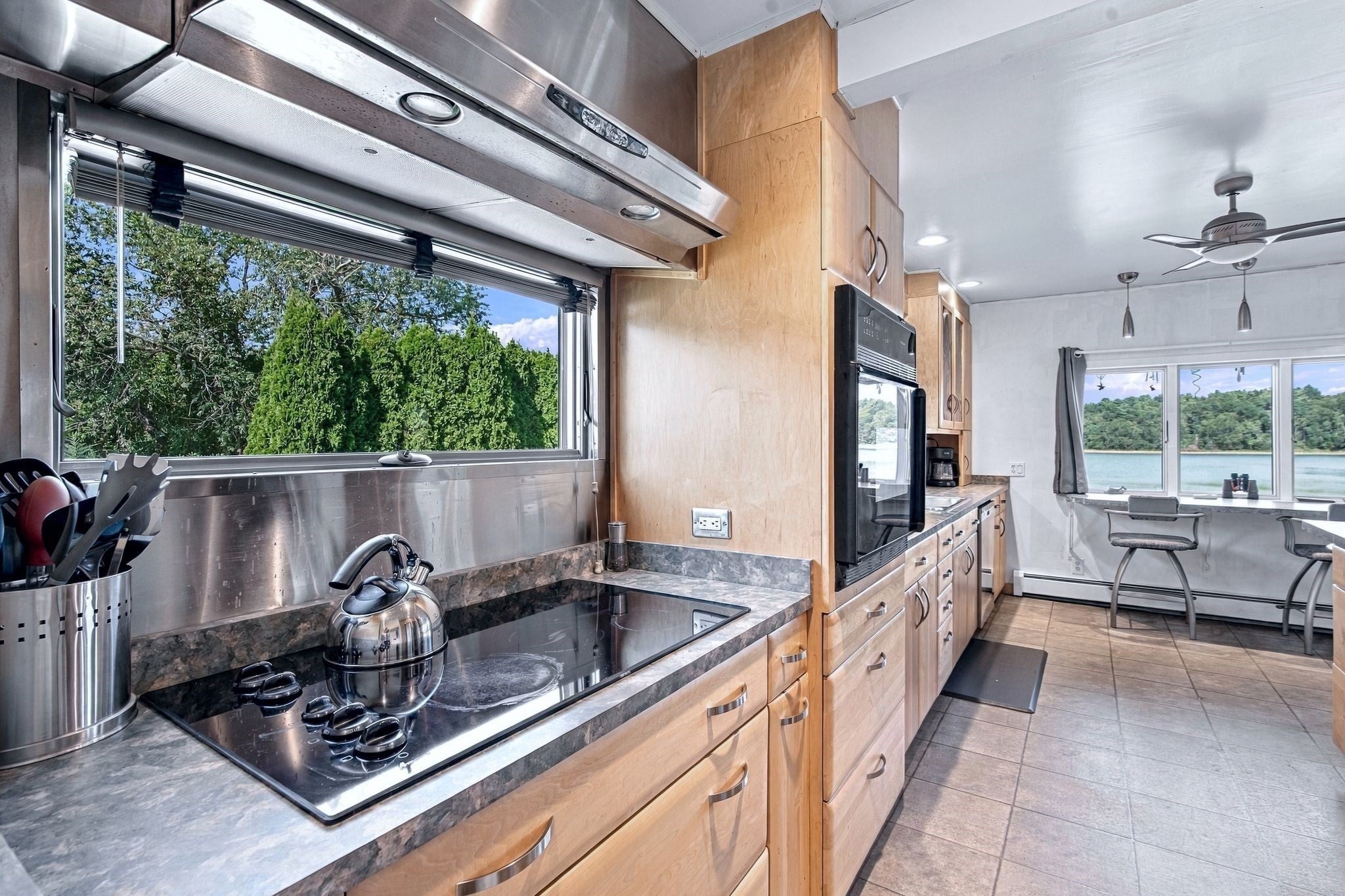 28 Arlington Rd, Wareham, MA Photo #8