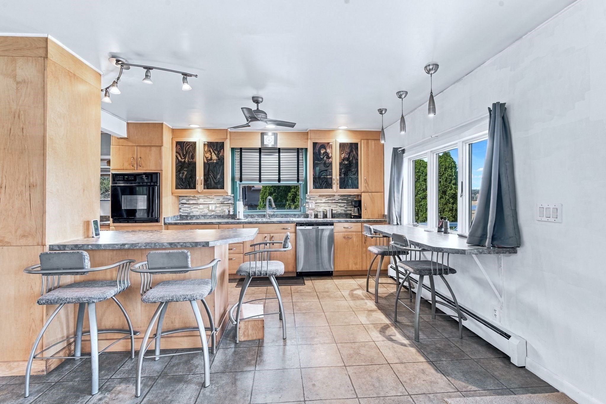 28 Arlington Rd, Wareham, MA Photo #5