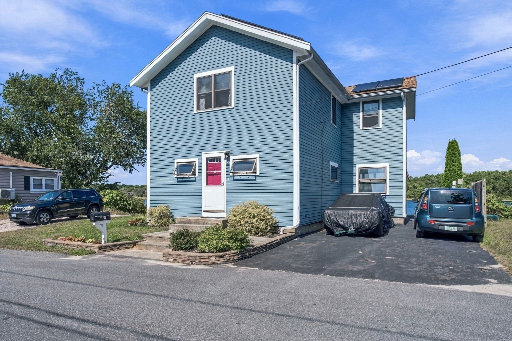 28 Arlington Rd, Wareham, MA Photo #2