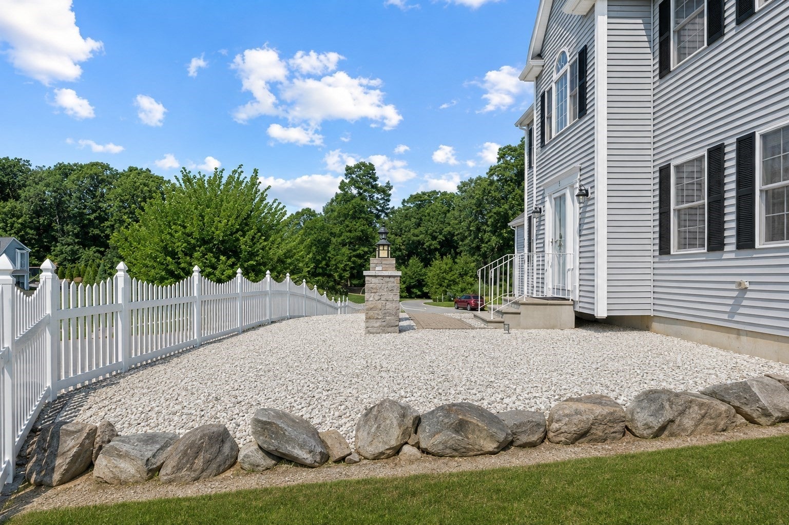 3 Moore Dr, Millbury MA 01527