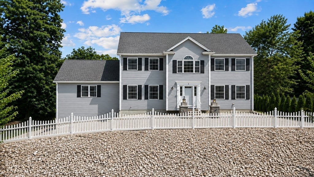 Photo of 3 Moore Dr, Millbury, MA