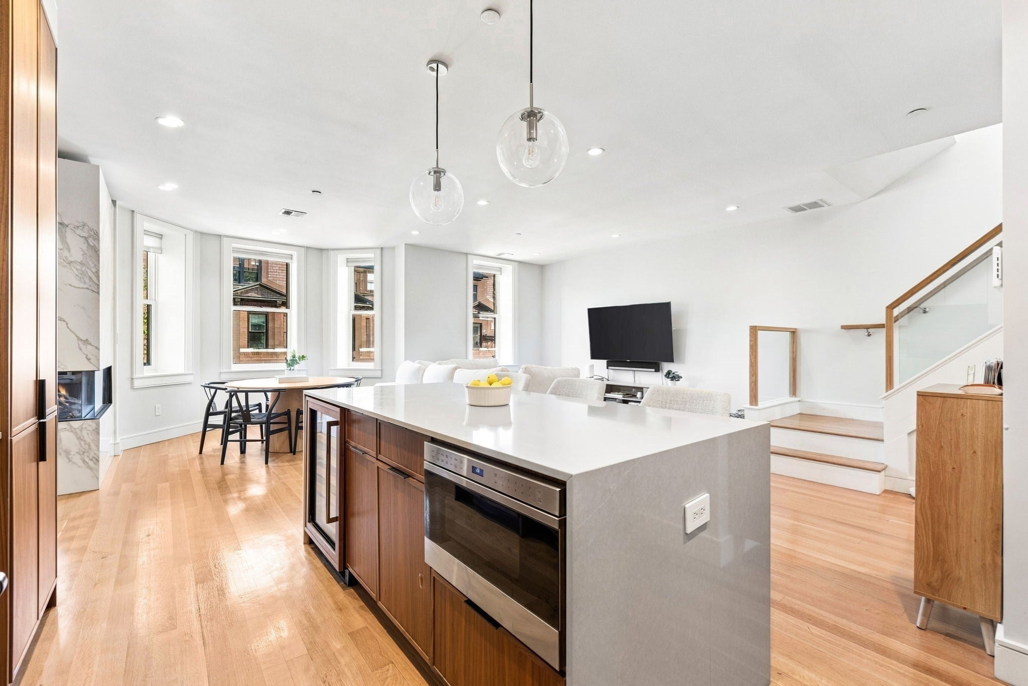 10 Gloucester St #3, Boston, MA Photo #2