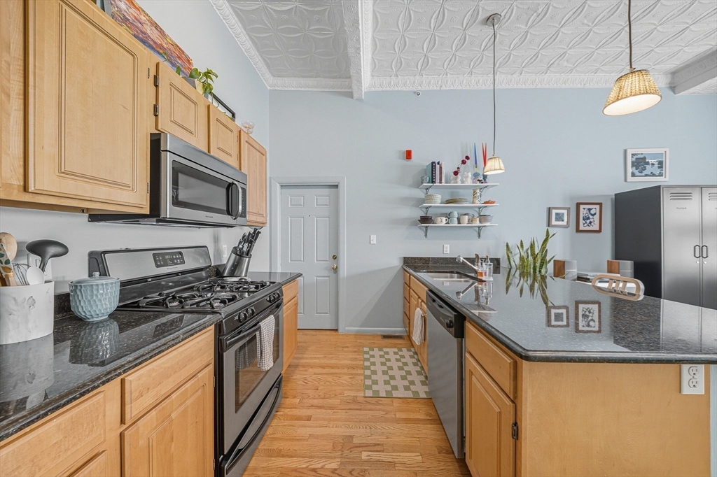 183-185 Rindge Ave 1