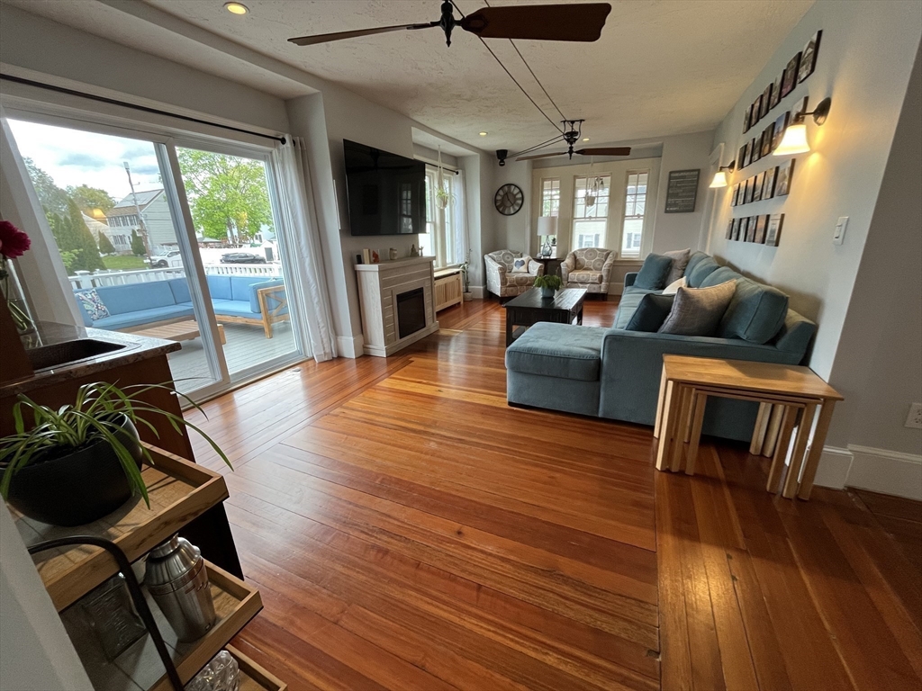 48 Causeway St