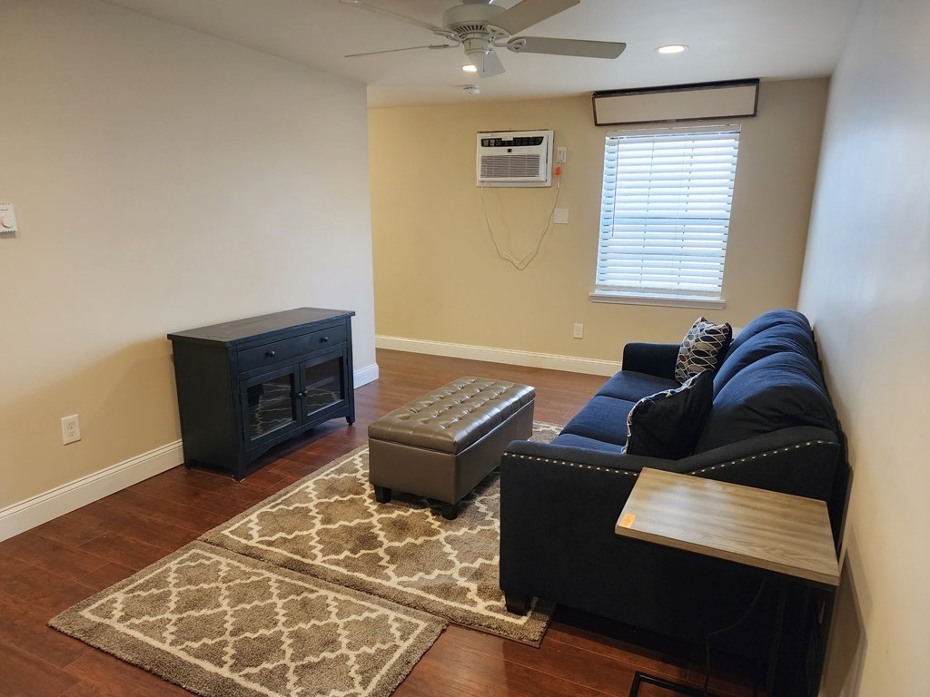 1 Old Colony Rd 308