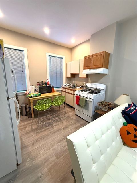 660 East 5th 1 Boston MA 02127