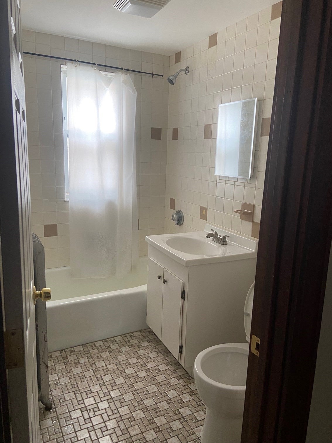34-36 Cedrus Ave #1, Boston, MA Photo #10