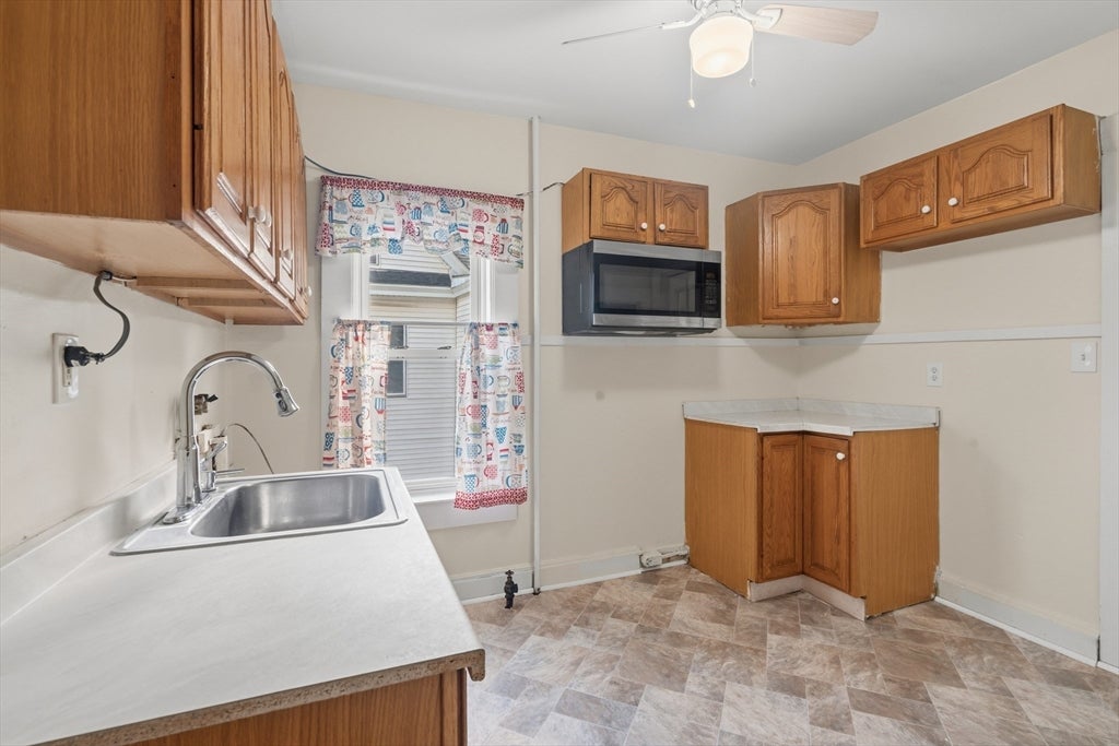 59 Waverly St #2nd, Springfield, MA Photo #6