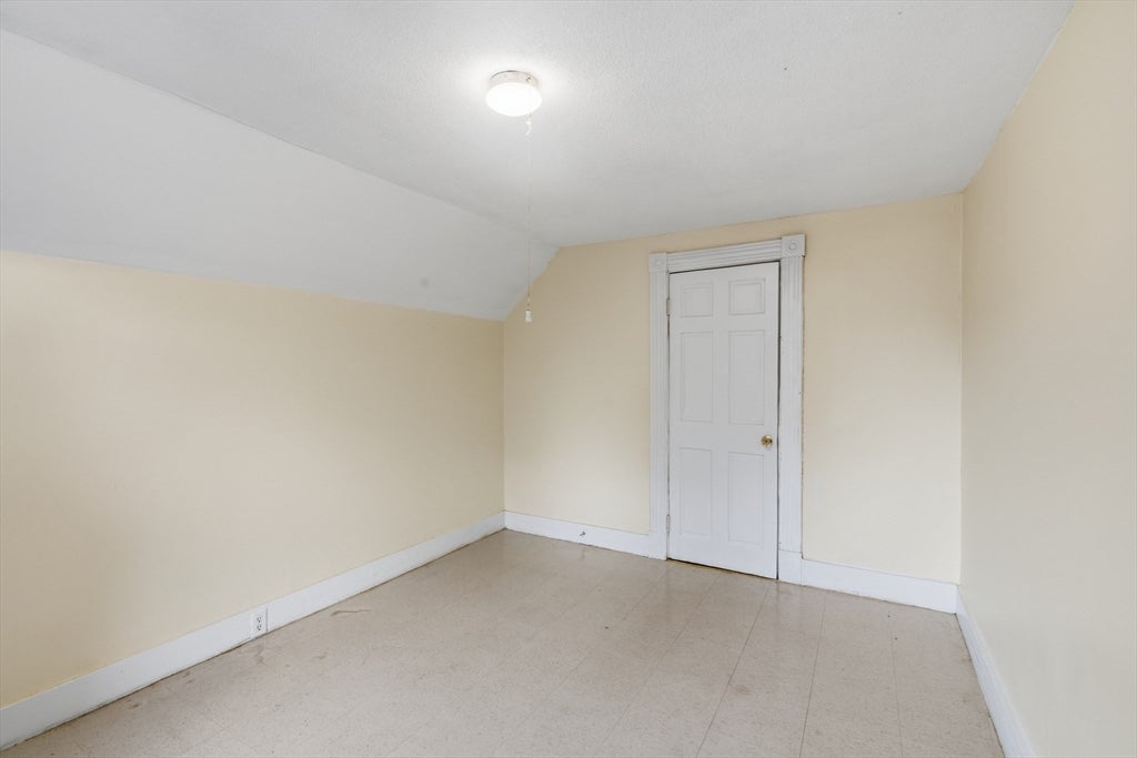 59 Waverly St #2nd, Springfield, MA Photo #12