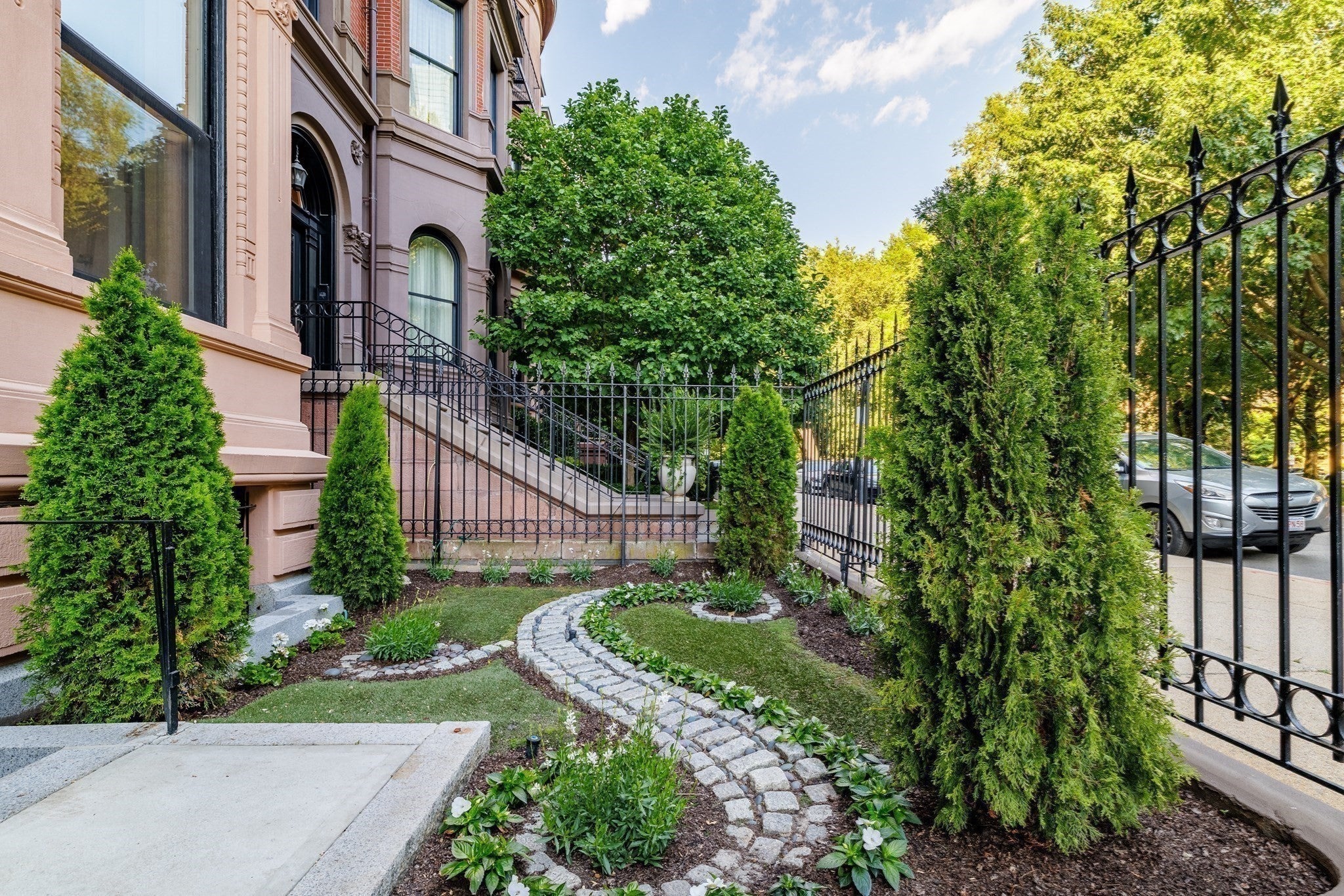 57 Commonwealth Avenue