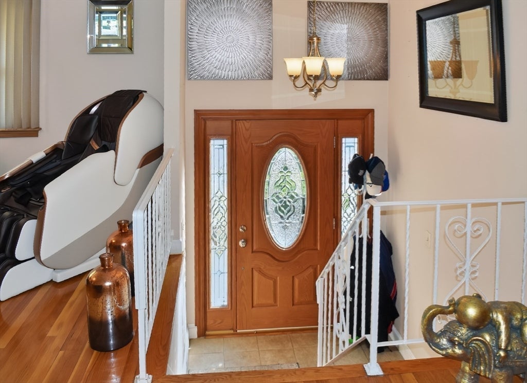 223 Robert Rd