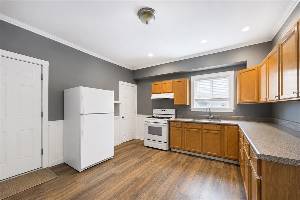 304 County St, New Bedford, MA, 304 County St, New Bedford, MA Photo #6