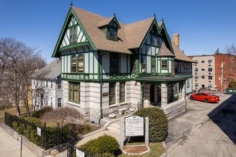 Photo of 34 Cedar St #301, Worcester, MA 01609 (MLS # 73467265)