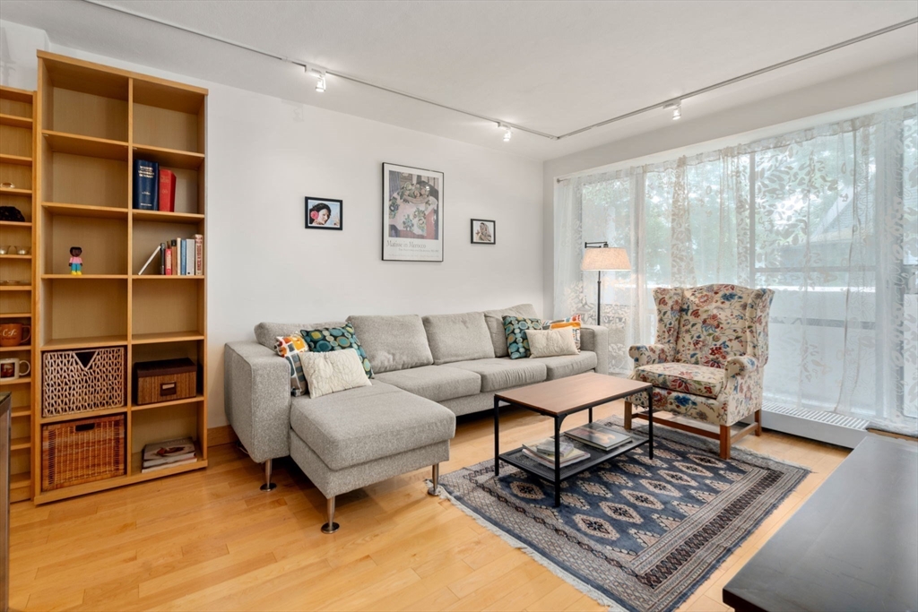 29 Concord Ave 302