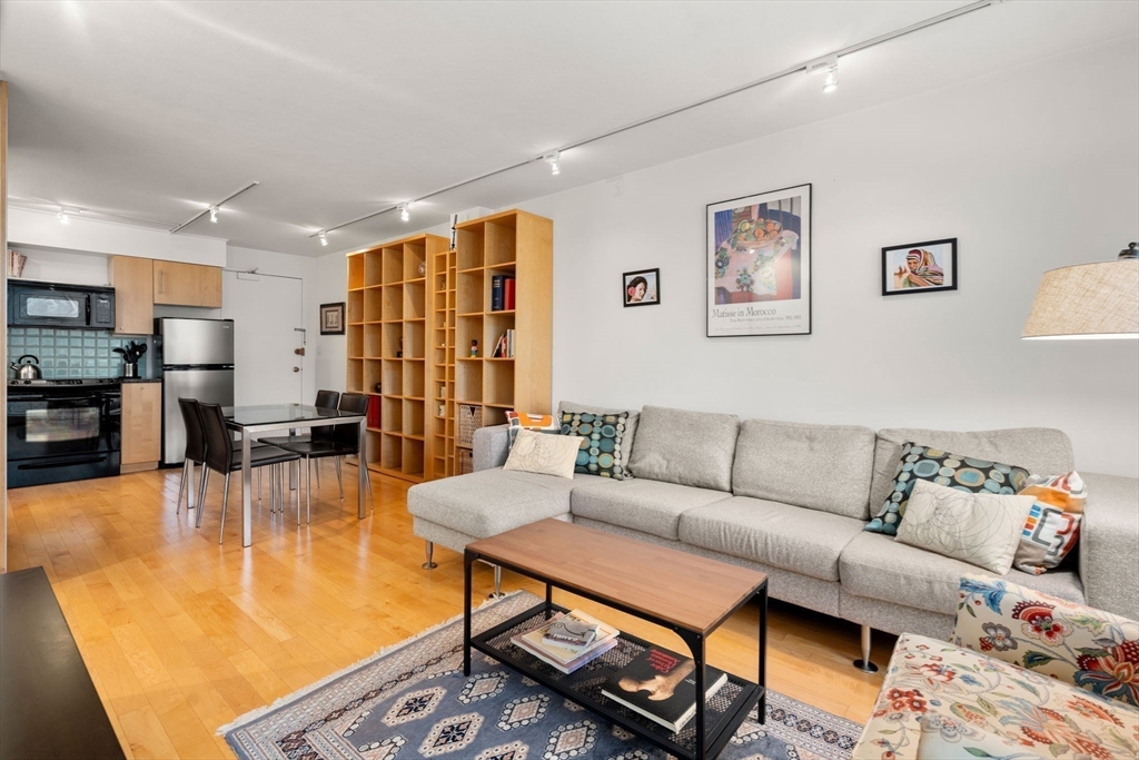 29 Concord Ave 302