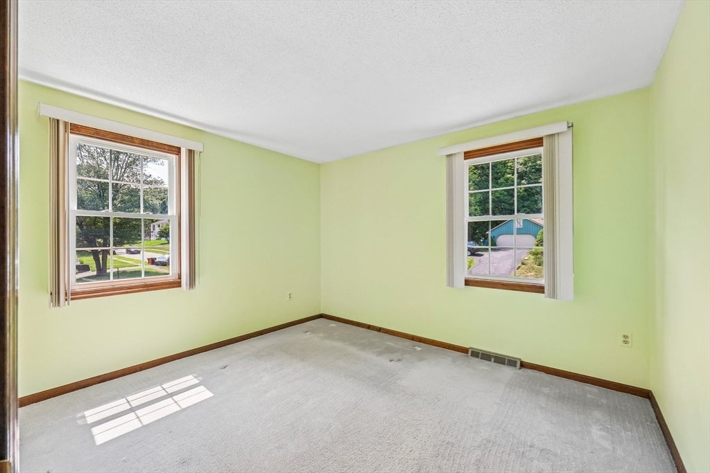 60 Forest Hill Rd, Agawam, MA, 60 Forest Hill Rd, Agawam, MA Photo #10