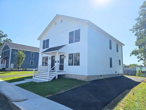 Photo of 91-93 Melrose #1 and 2, Springfield, MA 01109 (MLS # 73439745)