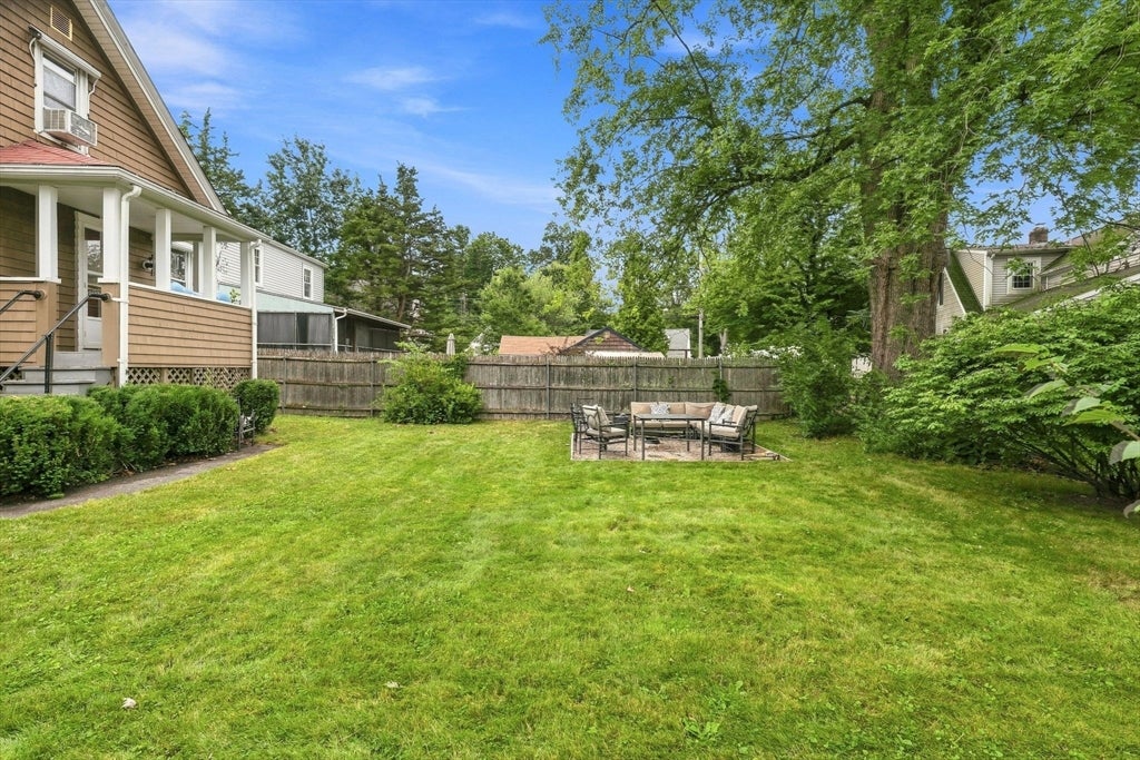 16 Beechcrest St, Warwick, RI, 16 Beechcrest St, Warwick, RI Photo #21